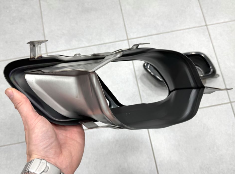 Насадки на выхлопные трубы M Paket LCI BMW X5 G05 X6 G06 X7 G07 черные