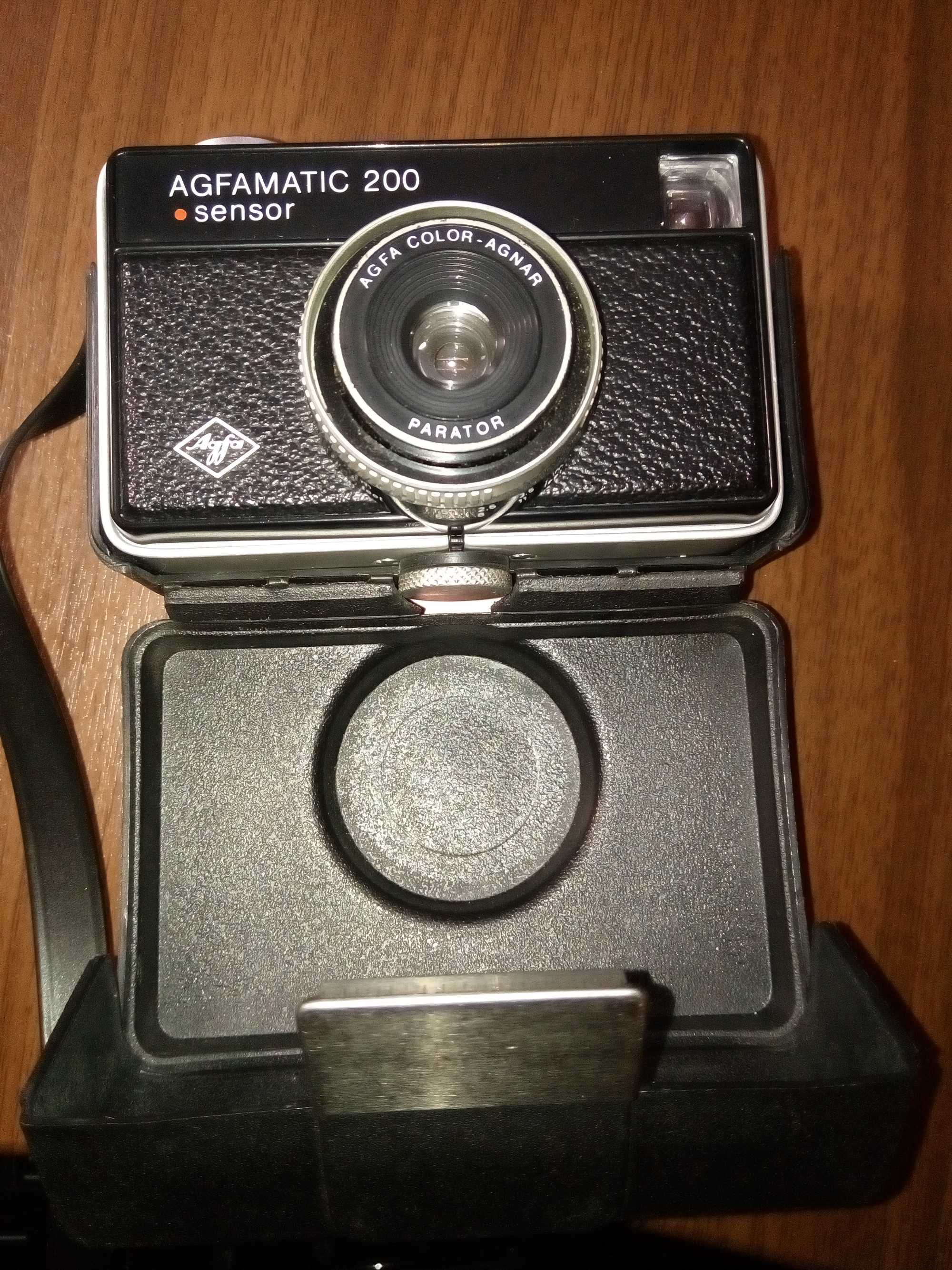 Фотоапарат AGFAMATIC 200 Sensor з футляром, 1972р. вінтаж