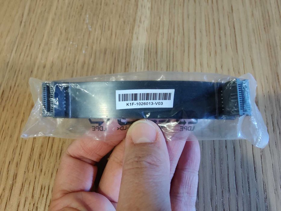 Conector flexivel para placas gráficas