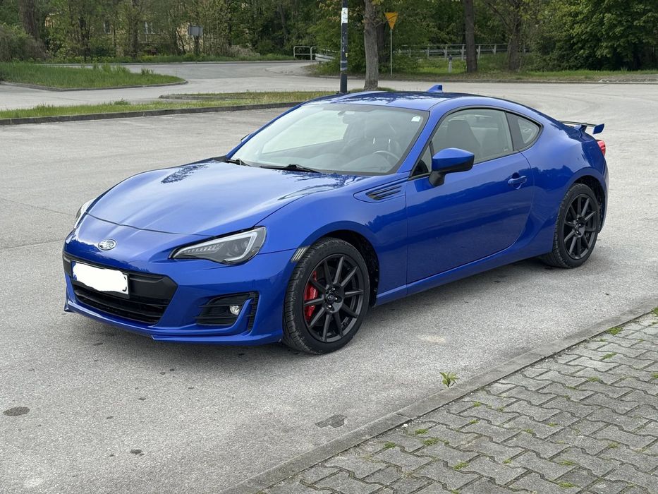 Subaru BRZ Brembo Carplay