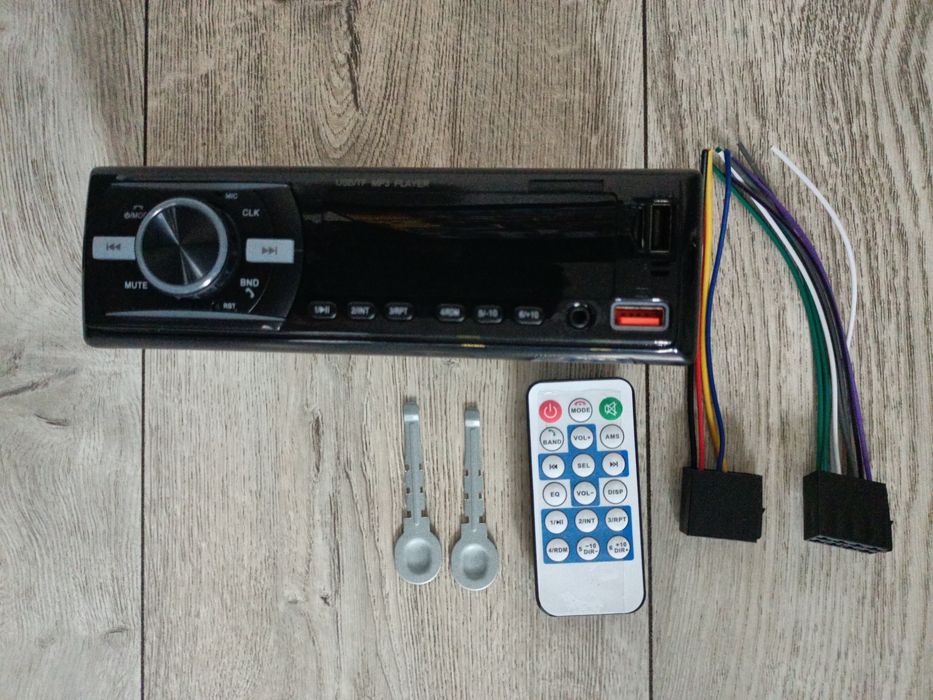 Radio Samochodowe 1Din Bluetooth Mikrofon Usb Sd