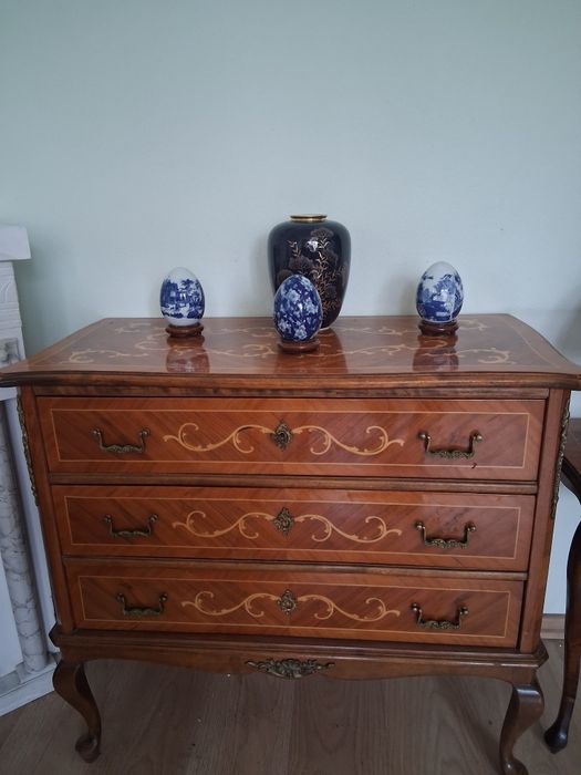 Komplet stylowych mebli do salonu