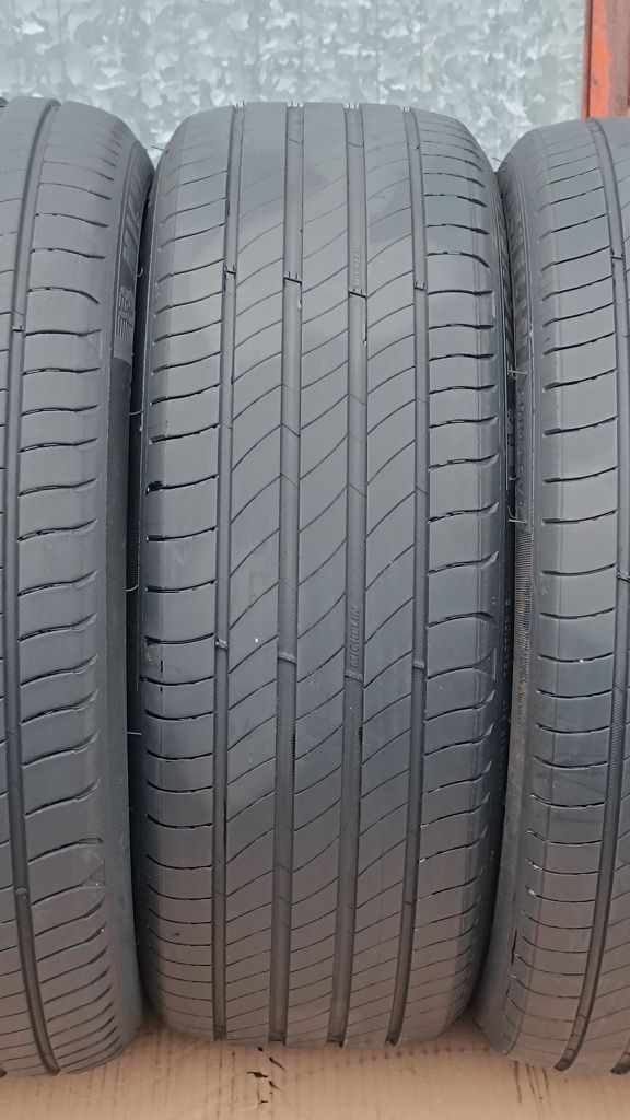 205/45R16 83H  185/50R16 81H Michelin Primacy 4