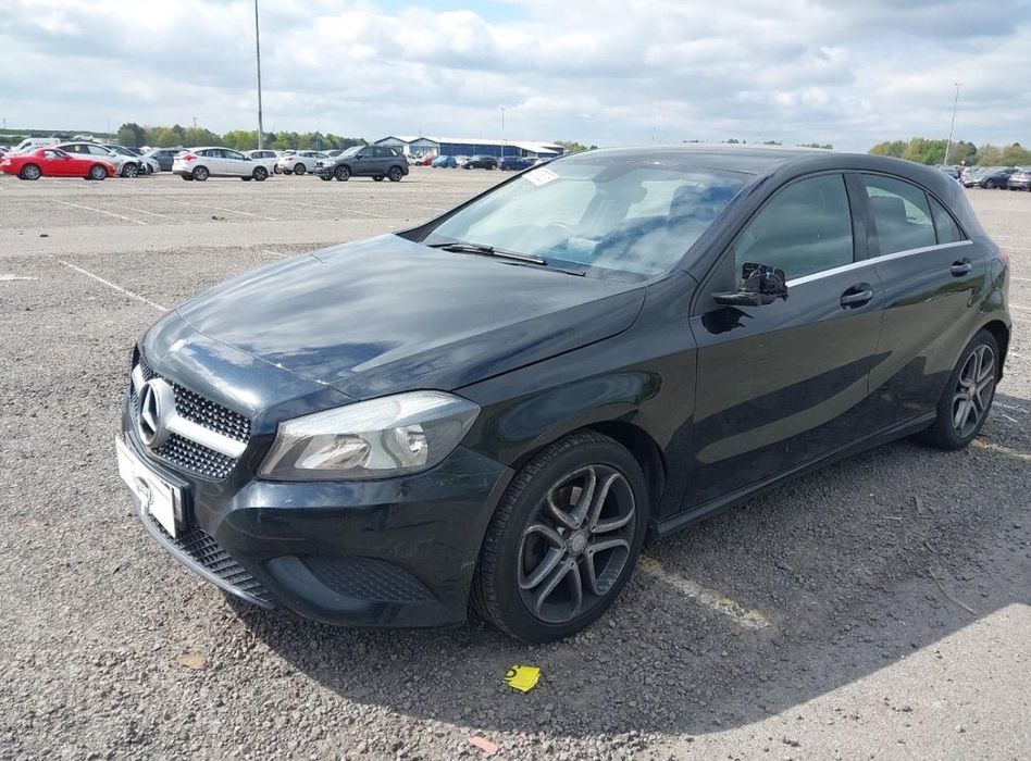 wszystkie części a klasa w176 mercedes 191 maska zderzak ekran nawigacja drzwi błotniki pas przedni chłodnice mcpherson wahacz zawieszenie dach ćwiartka podsufitka radar fotele kierownica poduszki felgi klapa boczki klimatyzacja lusterko listwy