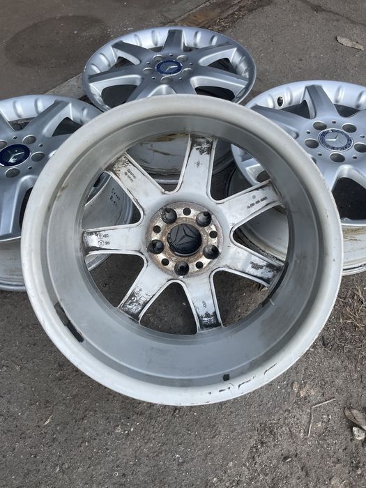 Легкосплавные титановые литые диски 5-112-R17 Mersedes.