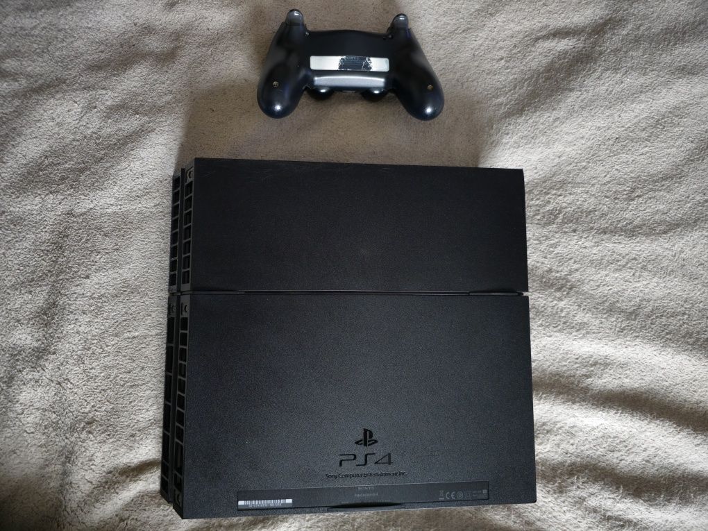 Sony PlayStation 4 Fat 500gb + GT7 гра