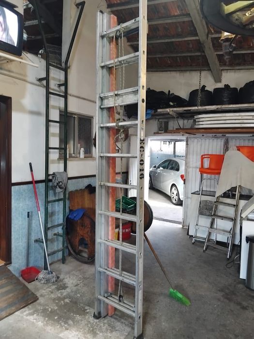 Vendo escada extensível de 9 metros