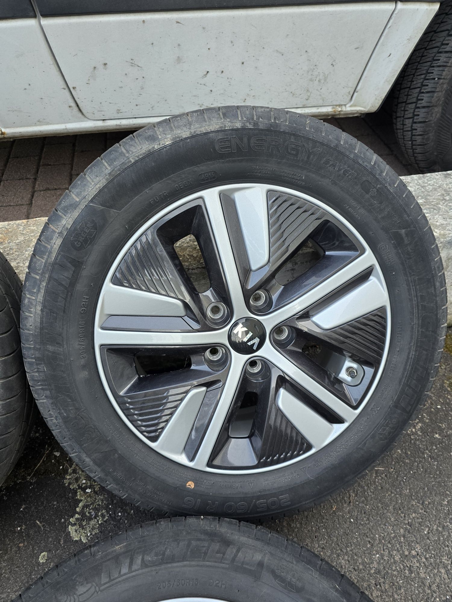 Koła felgi aluminiowe Kia Niro 16 cali Opony Michelin lato