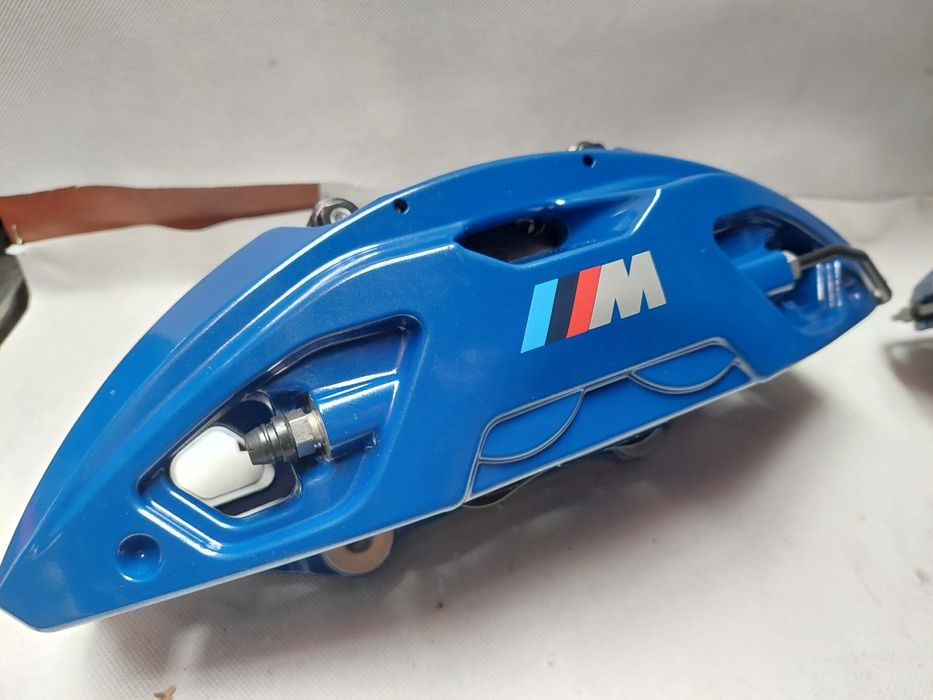 Nowe zaciski klocki 374mm M-Pakiet BMW 5 7 G11 G20 G30 X3 G01 swap