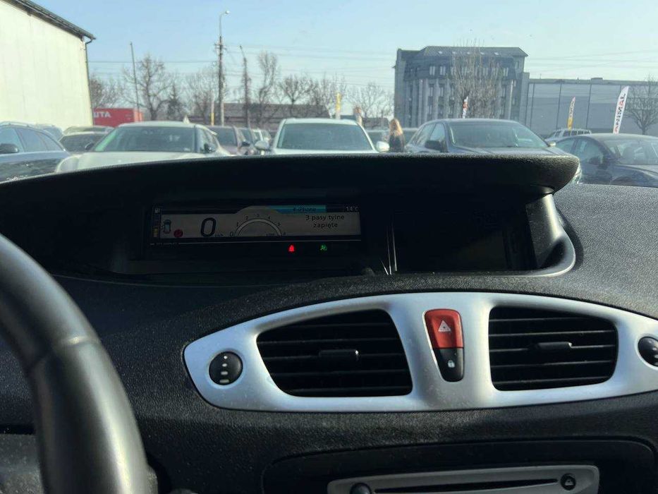 Renault Grand Scenic 2010