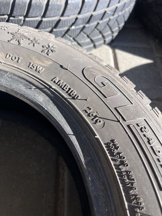 Резина зимова 155/70R13
