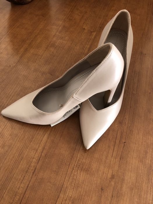 Sapatos novos tamanho 36 Bershka