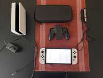 Nintendo Switch OLED Biała – Zestaw, bardzo dobry stan