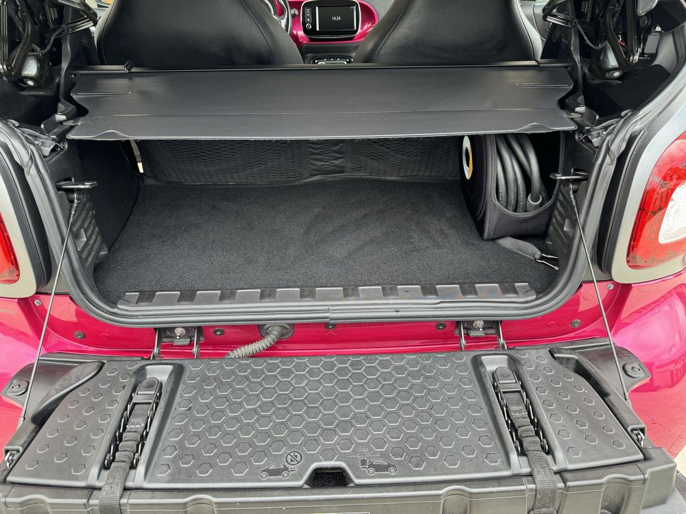 Smart FourTwo EQ eletrico Brabus Cabrio (ROSA)