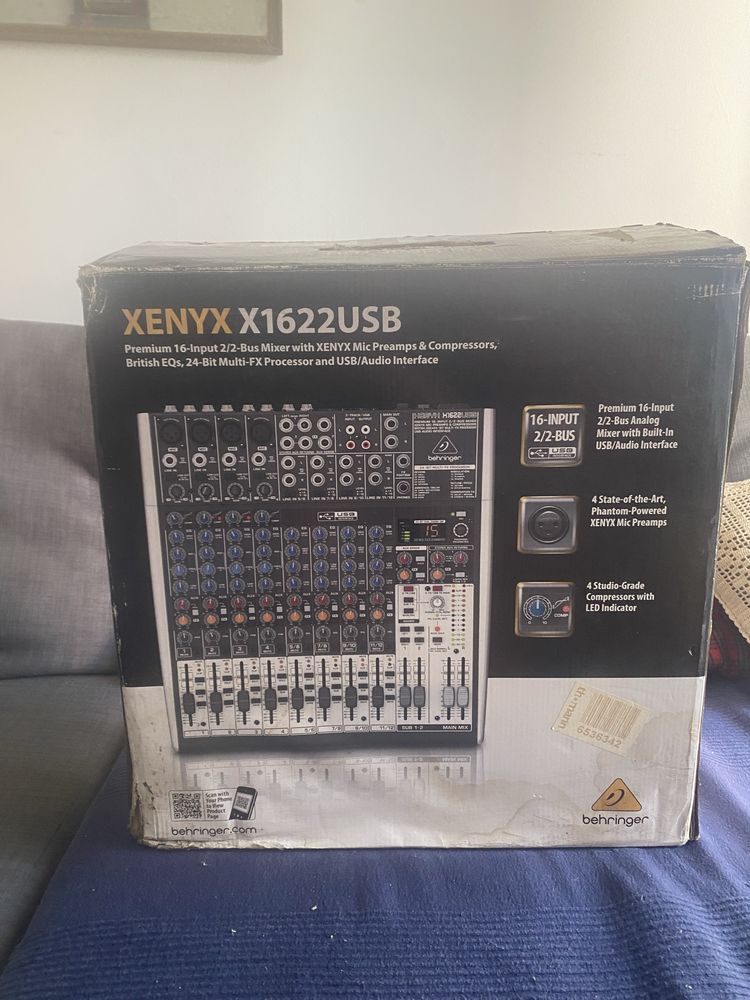 Behringer XENYX X1622USB