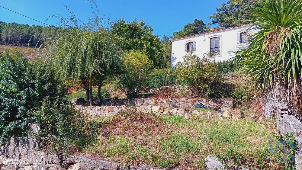 Casa / Villa T3 em Castanheira de Pêra e Coentral de 261,00 m2