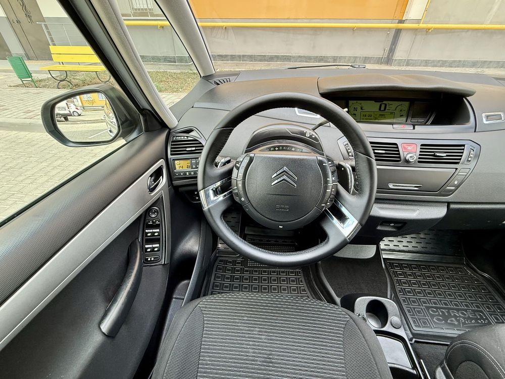 Citroen C4 Picasso 2010г Автомат Минивен!