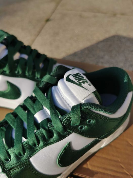 Nike Dunk Low Michigan State Satin 38