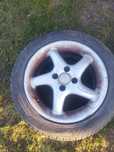 Felgi aluminiowe 4*100 15 wraz z oponami 195/55 r15
