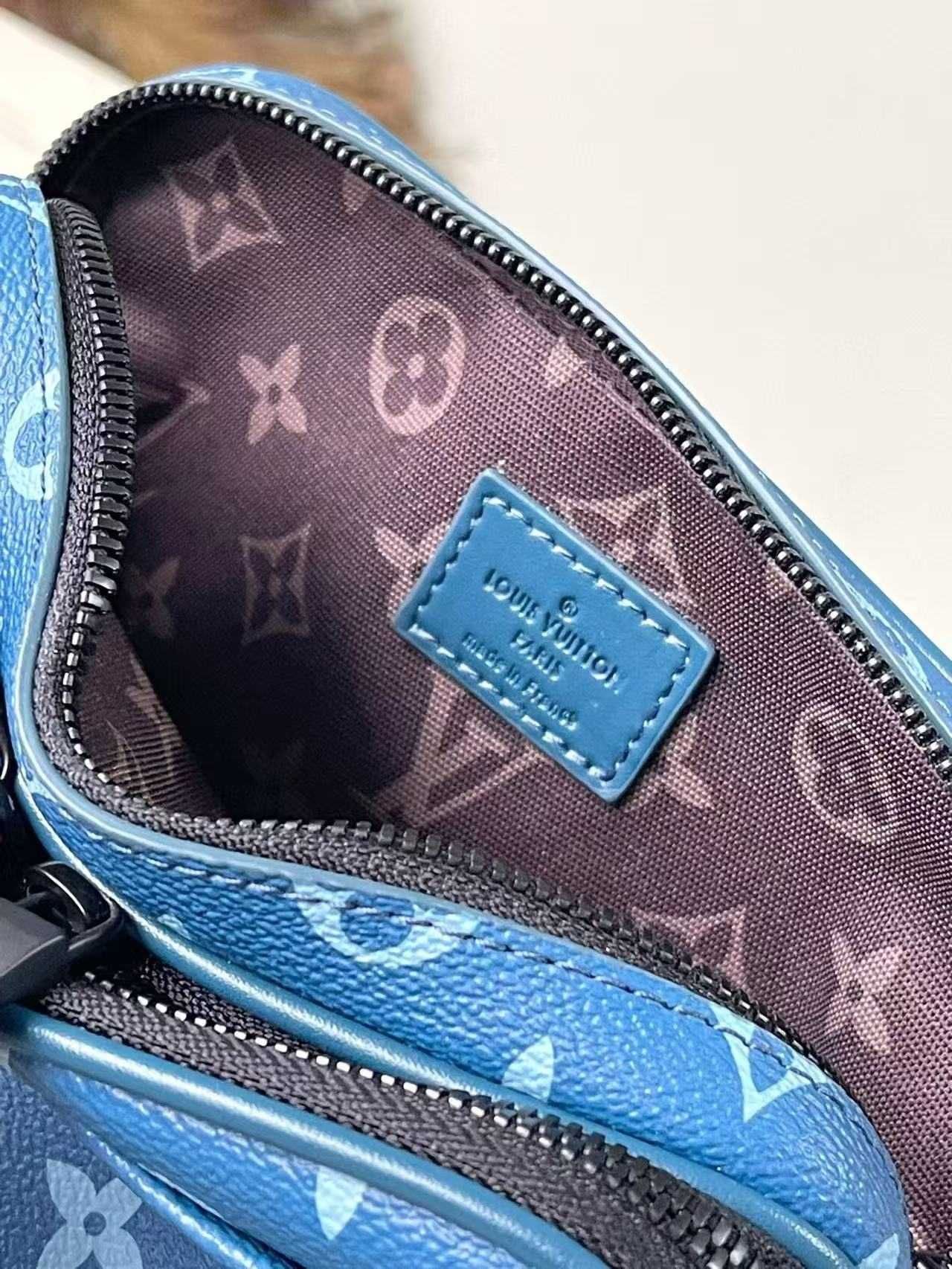 Bolsa de lona Louis Vuitton Alpha NanoMonogram azul Atlântico