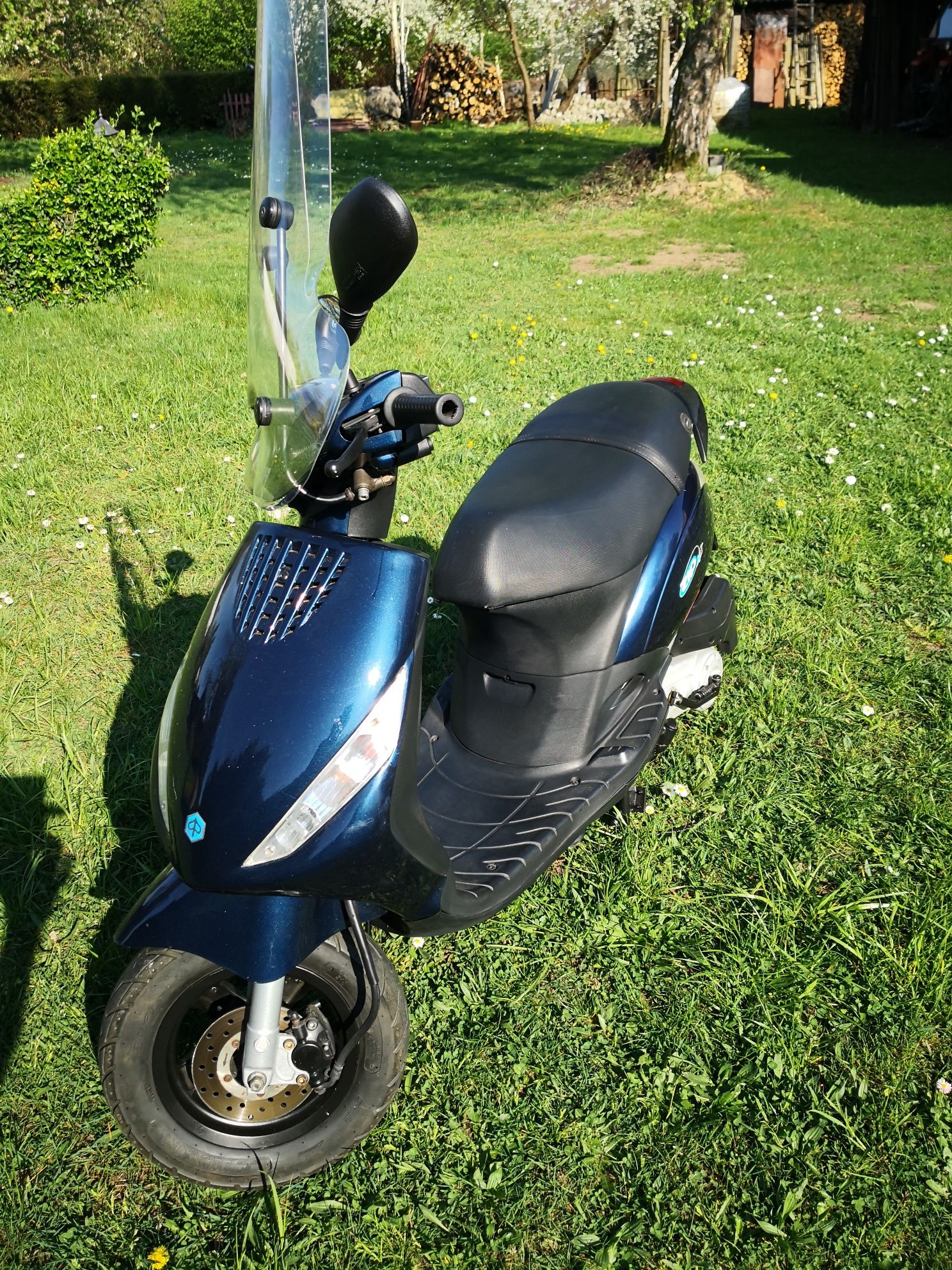 Markowy skuter Aprilia, Piaggio..