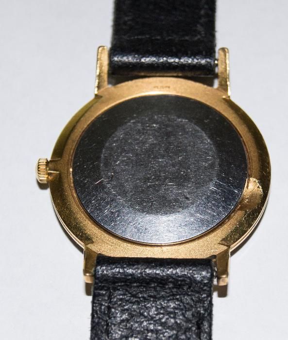 Продам самые плоские раритетные механические часы Луч