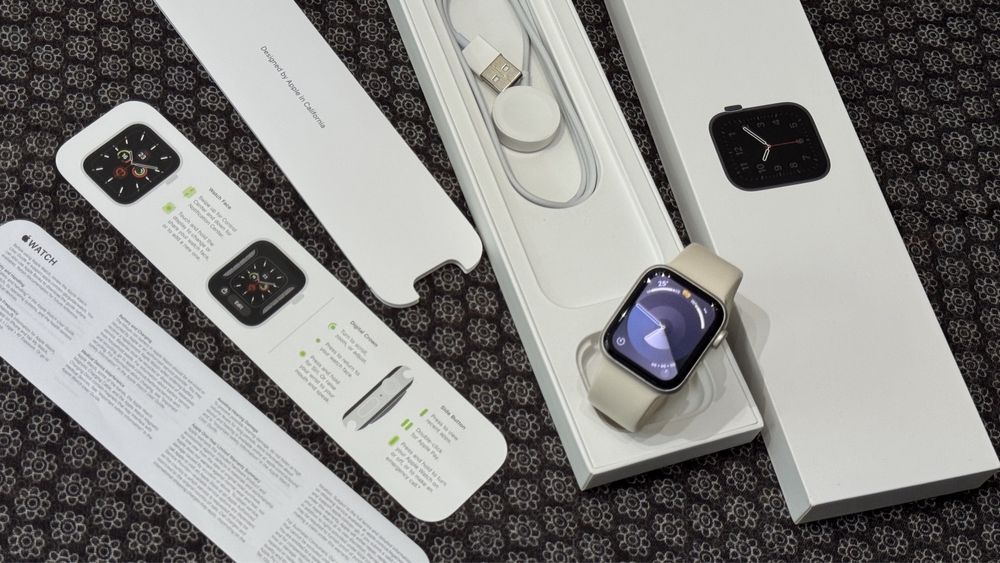 Apple Watch SE 2 40mm Starlight