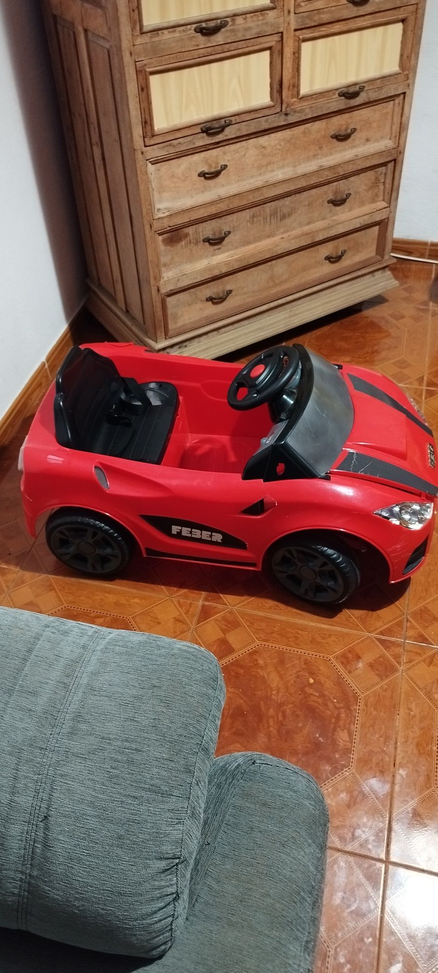 Carro a bateria infantil