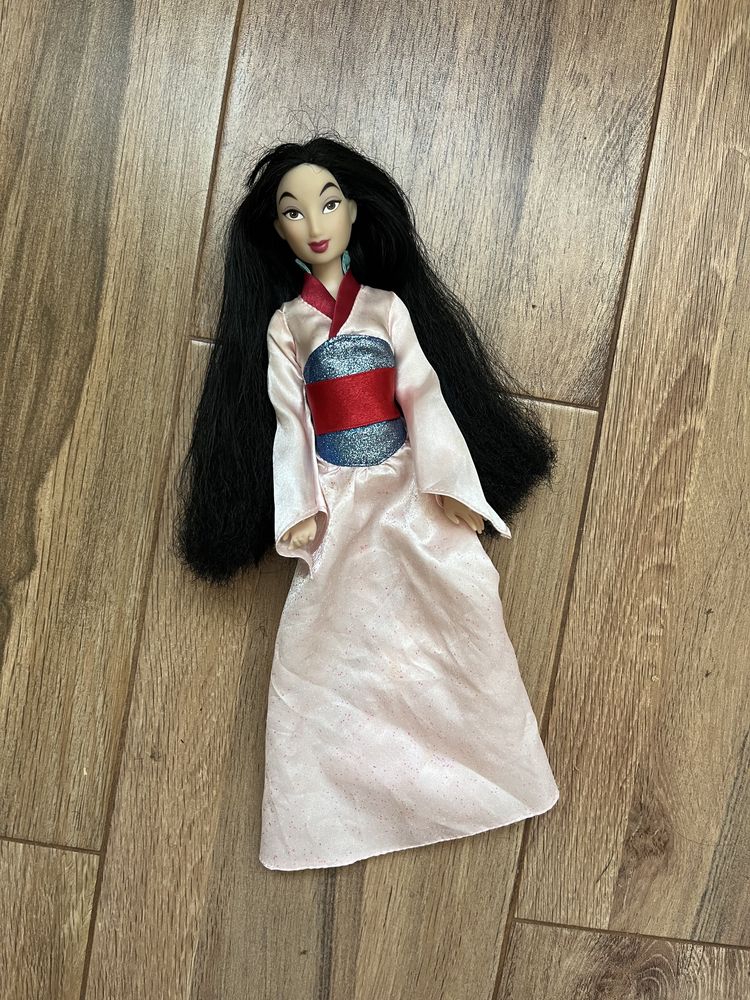 Лялька японка