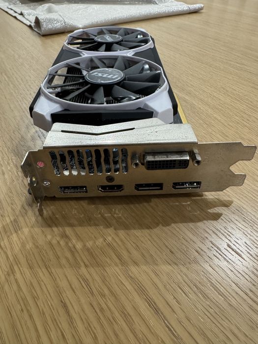 Place Grafica GeForce GTX 960 2GD5T Armor