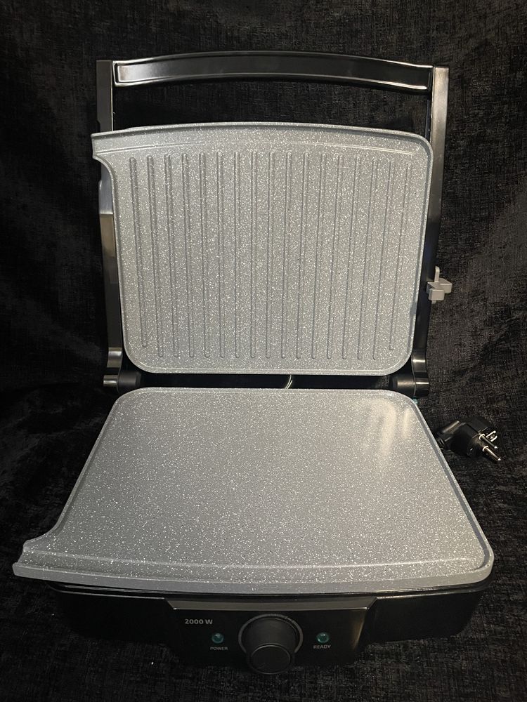 Nowy Grill Toster Sandwich elektryczny firmy Cecotec - Rock'n Grill 20