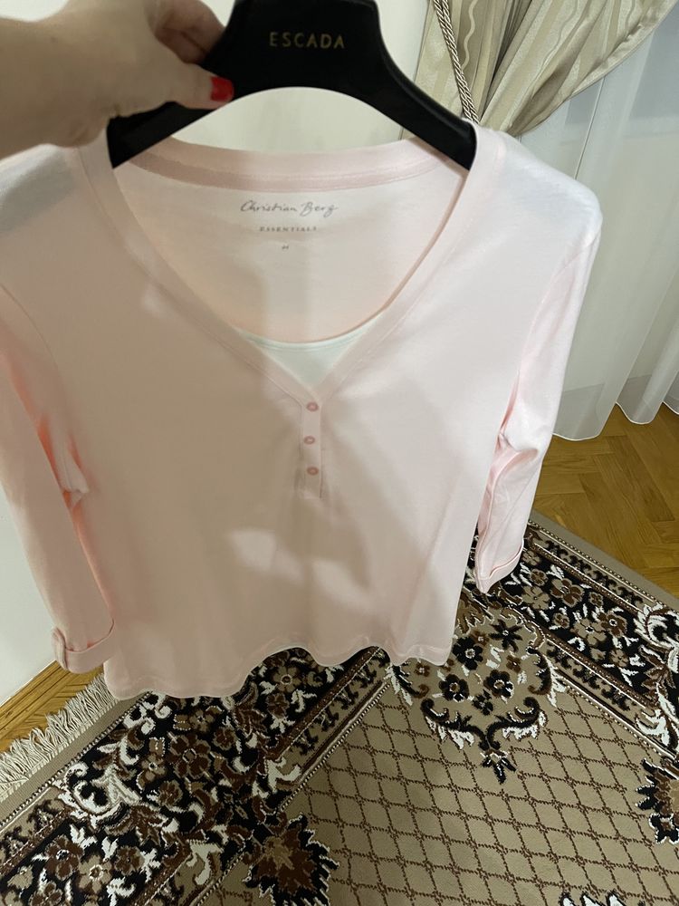 Новая хлопковая блуза Кристиан Берг , размер L-XL. 1250 грн .