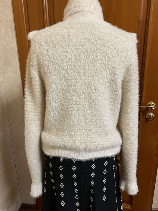 Світер жіночий теплий  Zara розмір М стан відмінний