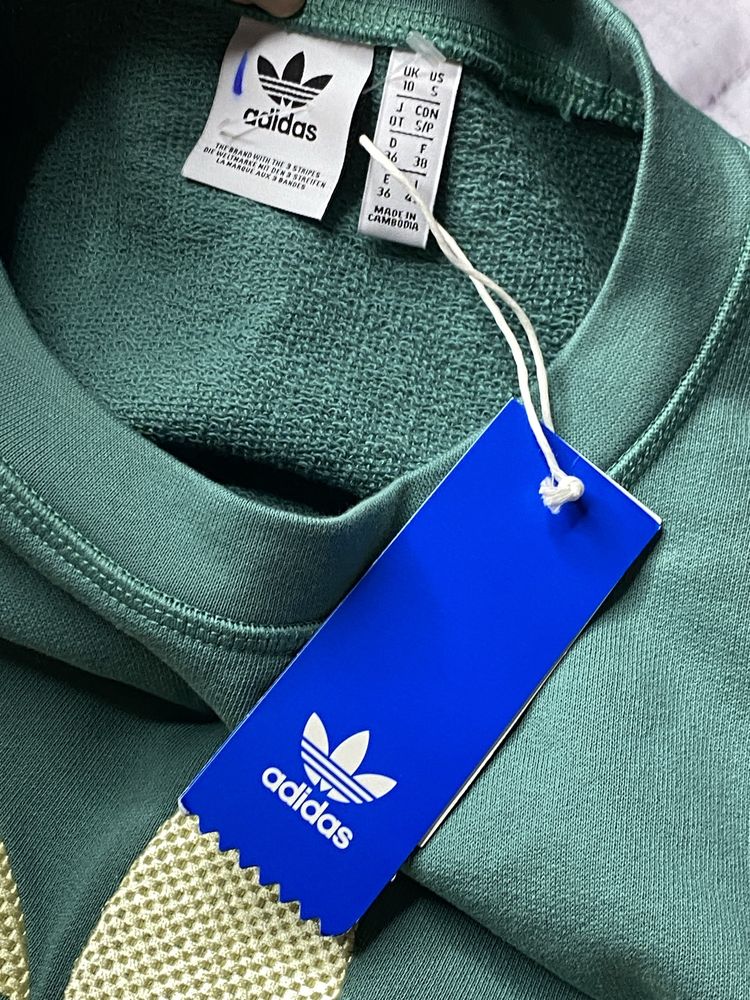 Adidas світшот новий