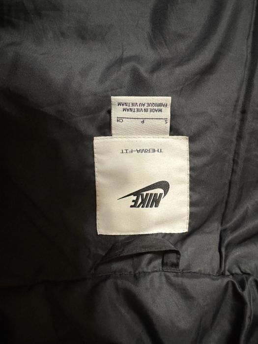 Пуховик жіночий Nike Sportswear Therma-Fit Essentials Black FB7672-010