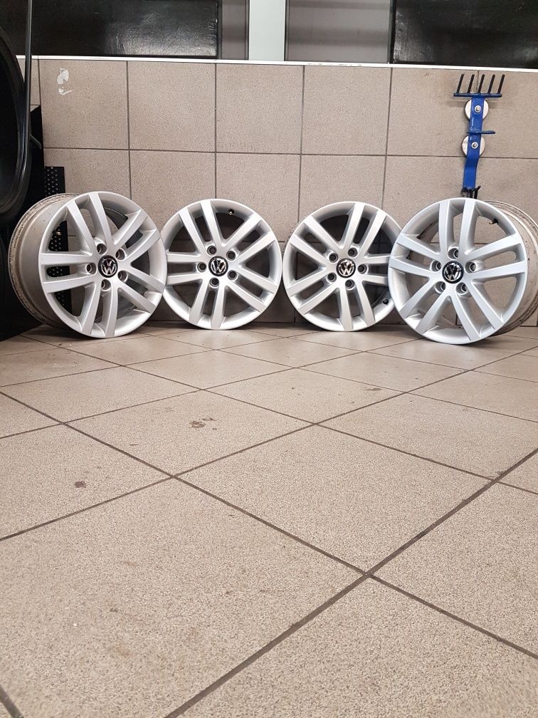 Oryginalne Felgi Volkswagen 16" 5x112