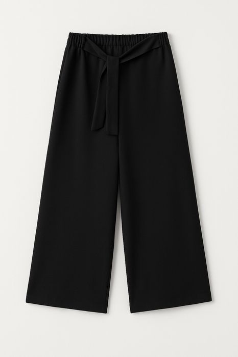 Czarne, eleganckie spodnie typu culottes