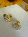 Brinco pizza folheado a ouro,  com zircoia,semijoia de qualidade.
