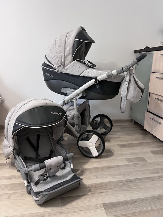 Дитяча коляска 2 в1 фірми Adamex в ідеальному стані