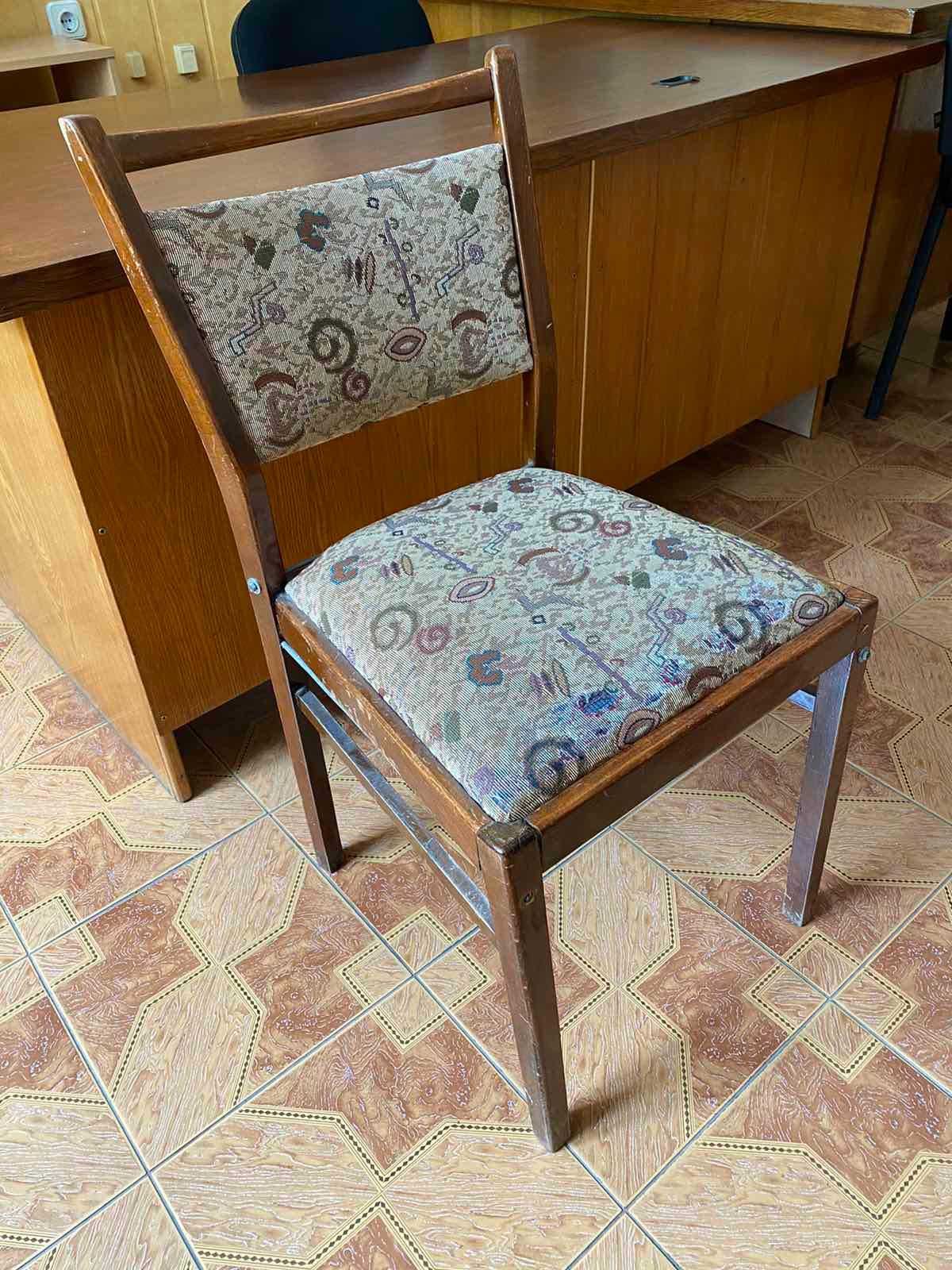Стол столовий стул під ремонт б/в