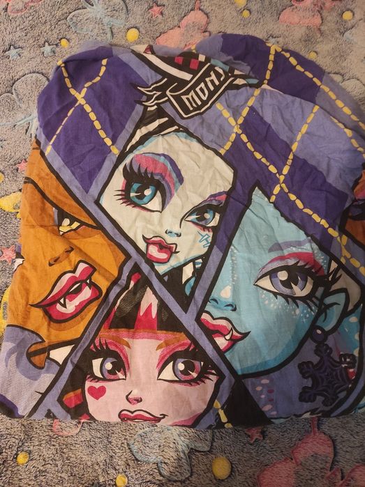 Prześcieradło 90x200 cm Monster high+ gratis