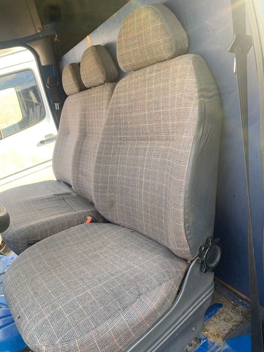 Todo o tipo de peças de carroçaria disponíveis