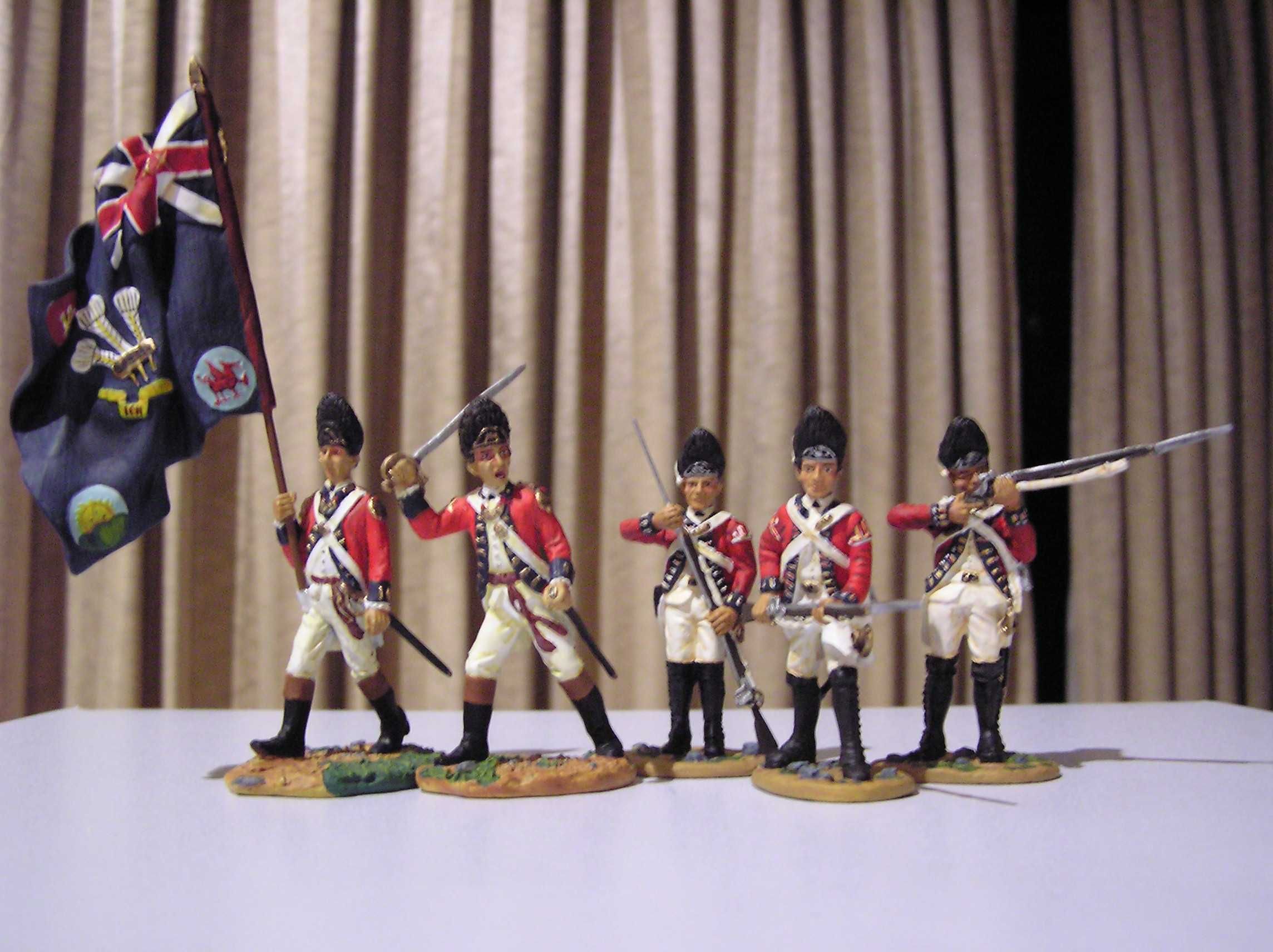 Vários conjuntos de soldados de chumbo da marca BRITAINS.