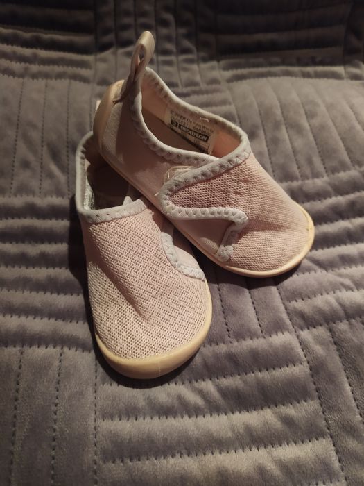 Buty dziewczęce na plażę do wody Decathlon r. 21 wkładka 12,5 cm