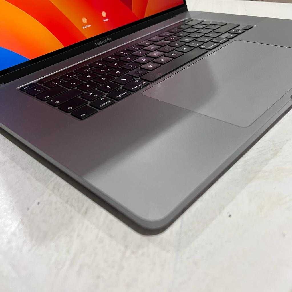 Excecional MacBook Pro 16” 2021