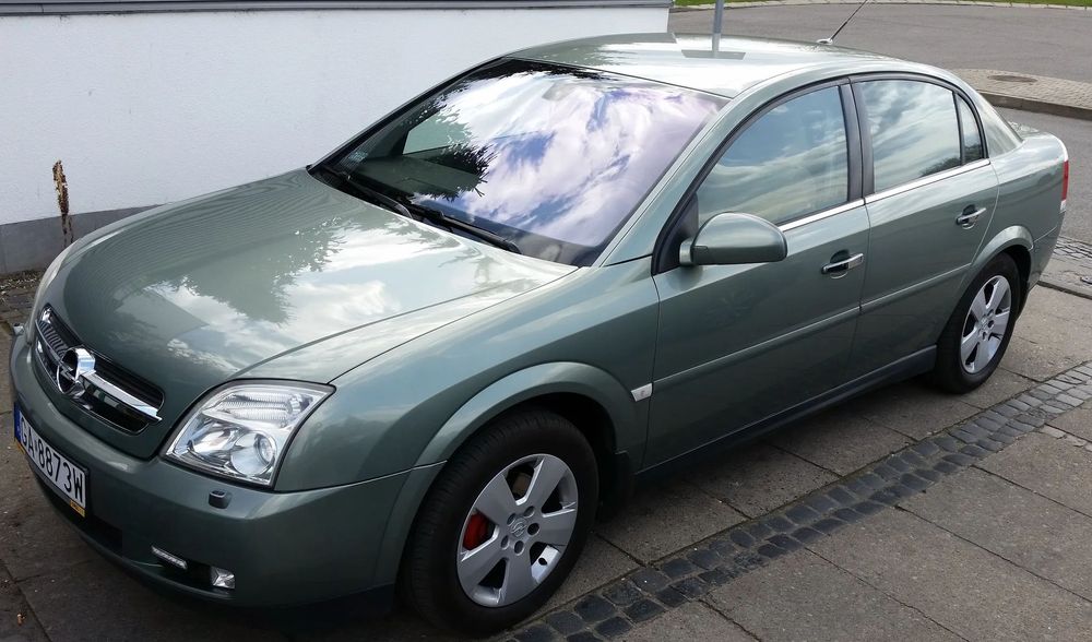 Opel Vectra 1,8 Benzyna+LPG \ 2004 \ Ważne Opłaty OC \ PT do 2026' \ LPG do 2035'