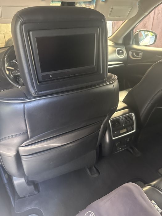 Інфініті QX60 гібпид