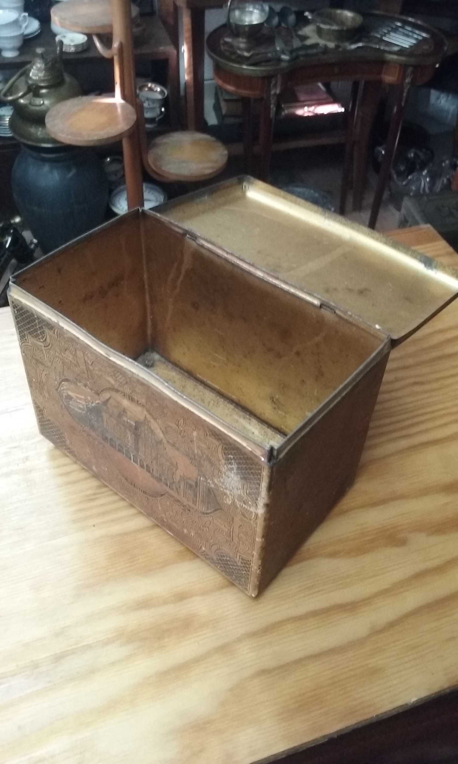 Stare przedwojenne pudełko po kawie