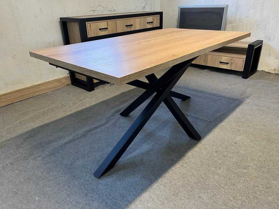 Stół PAJĄK z Solidna Metalową Ramą 160-240 x 100