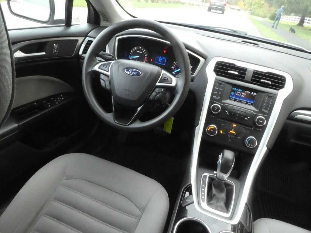 2016 Ford Fusion 2.5 атмосферний